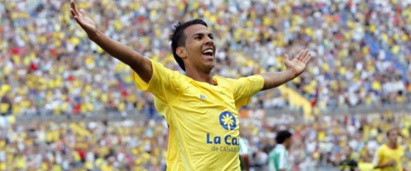 Jonathan Viera se queda finalmente en el Valencia