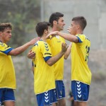 El filial no falla en su lucha por la Liga (4-0)