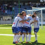 Los jugadores del Tenerife celebran el triunfo del partido de ida / Tenerife Deportivo.
