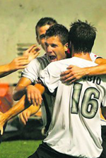 niguez_ontinyent Ñíguez, celebrando un tanto con el Ontinyent