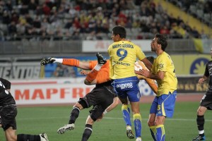 FUTBOL SEGUNDA DIVISION Los medios grancanarios no ven un gran cambio a pesar de la entrada en el equipo de Juan Manuel Rodríguez mientras que los medios onubenses dan hasta las gracias por el punto conseguido anoche. Los medios nacionales vuelven a destacar a Quiroga.