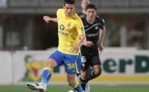 El ex jugador del Huracán pasó esta mañana por la rueda de prensa para dar sus sensaciones tras estar dos meses sin poder jugar debido a sus problemas de pubalgia. El canterano amarillo cree que le "costó entrar en el partido" pero se mostró satisfecho por su trabajo. No podrá jugar contra el Betis.