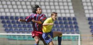 El 3 de mayo de 2006 la Unión Deportiva Las Palmas consiguió empatar contra el Barcelona aunque ese punto no sirvió para que el equipo amarillo se clasificara. El Barça tenía a jugadores como Sergio Busquets.
