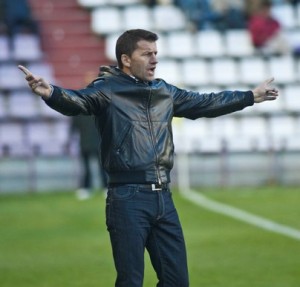 4010_Djukic_protesta_REAL VALLADOLID ALCOYANO 2__ _7_