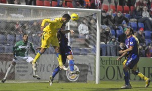 David García, en el encuentro de la pasada temporada en El Alcoraz / udlaspalmas.es