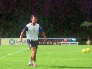 Jonathan Viera, entrenamiento