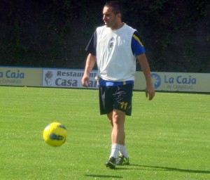 Pedro Vega, entrenamiento