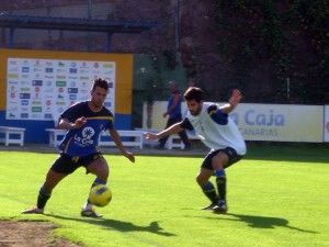 Jonathan Viera, entrenamiento