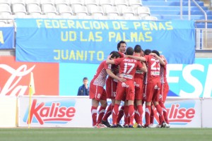 Con un gol de Quiroga cuando ya pasaban dos minutos, la Unión Deportiva Las Palmas dejó los tres puntos en el Gran Canaria, una vez más, con épica y garra, como ya hiciera contra el Guadalajara o el Nástic.