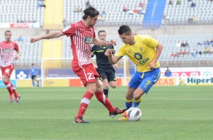 Con un gol de Quiroga cuando ya pasaban dos minutos, la Unión Deportiva Las Palmas dejó los tres puntos en el Gran Canaria, una vez más, con épica y garra, como ya hiciera contra el Guadalajara o el Nástic.