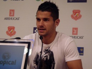 Vitolo, rueda de prensa (2)