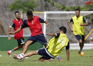 David Simón, entrenamiento