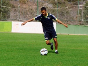 En el primer entrenamiento tras la derrota frente al Alcorcón, el equipo estuvo reunido durante 40 minutos, donde tanto el cuerpo técnico como los jugadores tuvieron la palabra para intentar que los errores no vuelvan a suceder.
