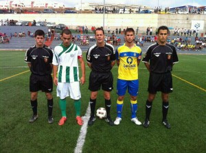 En uno de los recintos más difíciles de la categoría, el División de Honor fue capaz de remontar y ganar terminando con Nauzet como jugador de campo · El partido estuvo suspendido 25 minutos · Los amarillos hacen pleno de puntos.