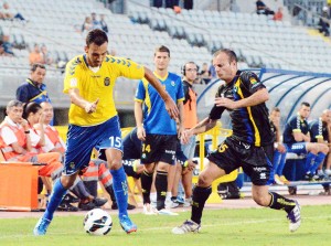 La prensa grancanaria, tras la derrota frente al Alcorcón, habla de un partido para olvidar · Los periódicos nacionales destacan la actuación de Oriol Riera, que hizo un hat-trick.