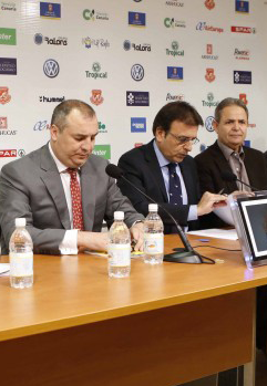 Ramírez, Ghosn, y Nicolás Ortega, este jueves en la Junta General / Web oficial