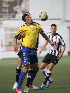 Cristian Herrera sigue siendo titular a pesar de la llegada de Héctor Figueroa / Canarias 7