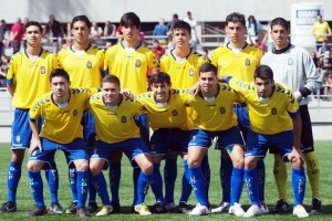 Alineación del División de Honor en el derbi chico / Samuel Sánchez (udlaspalmas.net)