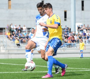 Héctor Hernández suma 22 goles / Samuel Sánchez (udlaspalmas.net)