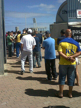 Colas este lunes en el Estadio de Gran Canaria / Twitter