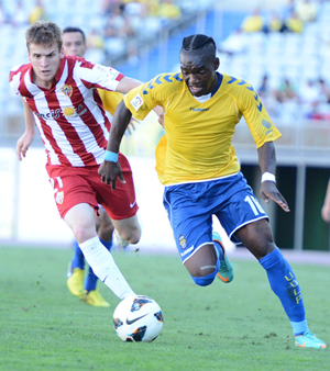 Vuelve Thievy, vuelve el dinamismo. Con el punta francés la UD gana en verticalidad y peligro / UDLASPALMAS.NET