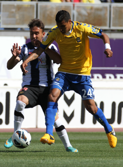 Murillo, en una acción del choque ante el Hércules / Daniel Cáceres (udlaspalmas.net)