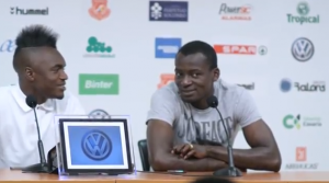 Atouba y Thievy en rueda de prensa.
