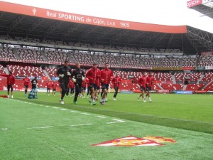 Entrenamiento en El Molinón durante la semana / Real Sporting de Gijón.