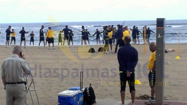 Instantánea del entrenamiento de esta mañana en Las Canteras. Imagen cedida por David Fernández a udlaspalmas.net