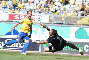 Tato marcó su quinto gol con la camiseta amarilla / Samuel Sánchez (udlaspalmas.net)