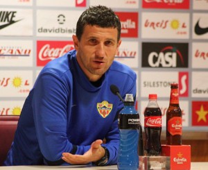 Javi Gracia durante una rueda de prensa esta temporada / Tele Prensa