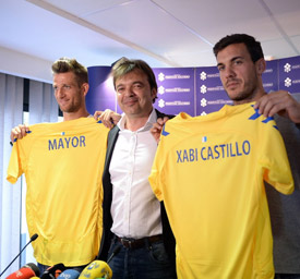 Máyor y Castillo junto a Toni Cruz / Samuel Sánchez (udlaspalmas.net)