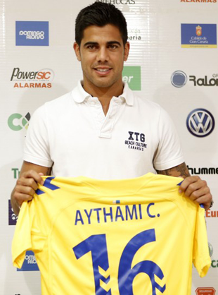 Aythami Artiles lucirá el dorsal 16 / Web oficial