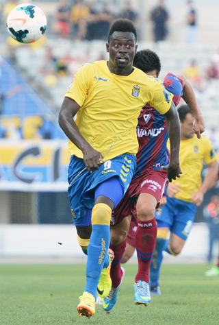 Chrisantus, en el encuentro ante el Eibar / Samuel Sánchez (udlaspalmas.net)