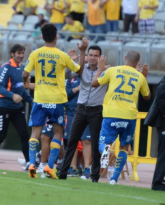 Aranda y Masoud en la celebración del primer tanto ante el Córdoba / Samuel Sánchez (udlaspalmas.net)