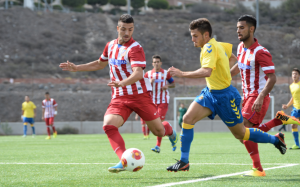 José Artiles durante el encuentro ante el Atlético de Madrid B / Samuel Sánchez (udlaspalmas.net)