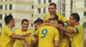 Los jugadores del filial celebran uno de los goles de la temporada / (udlaspalmas.net)