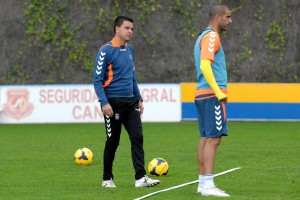 Sergio Lobera, en el entrenamiento de este lunes / laprovincia.es
