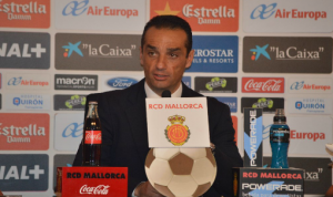 José Luis Oltra, en rueda de prensa / Web oficial RCD Mallorca.