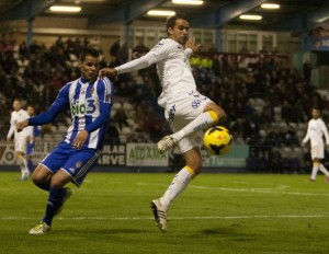 Ángel López, cortando un balón / LFP