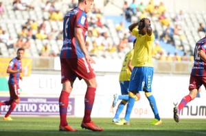 Chrisantus lamenta una ocasión fallada / Samuel Sánchez (udlaspalmas.net)