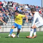 Las Palmas Atlético sigue mandado en el grupo segunda de la Segunda División B tras vencer de forma cómoda al Real Madrid C. Las jugadas ensayadas fueron clave para el conjunto de Víctor Afonso, que le saca cinco puntos al segundo clasificado. Leo, Carlos y Ayoze Placeres hicieron los goles del líder. Vea la fotogalería.