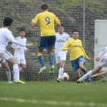Las Palmas Atlético sigue mandado en el grupo segunda de la Segunda División B tras vencer de forma cómoda al Real Madrid C. Las jugadas ensayadas fueron clave para el conjunto de Víctor Afonso, que le saca cinco puntos al segundo clasificado. Leo, Carlos y Ayoze Placeres hicieron los goles del líder. Vea la fotogalería.