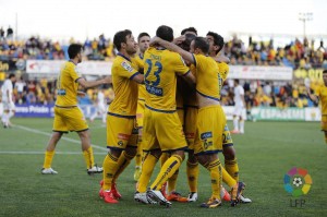 Los jugadores del Alcorcón celebran el gol / LFP