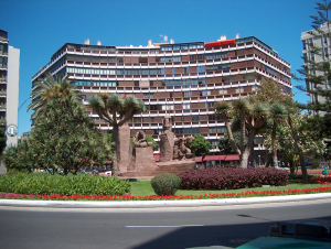 La Plaza de la Victoria / Wikipedia