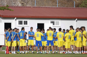 Paco Herrera dirigió su primer entrenamiento como técnico de la UD / Web oficial.