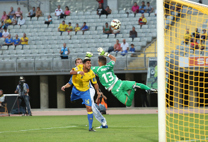 Momento del gol de Aythami Artiles / Toño Suárez (udlaspalmas.net)