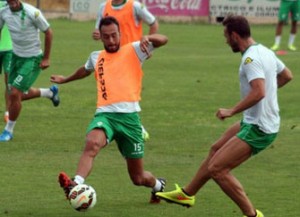 Deivid, en un entrenamiento con el Córdoba / cordobacf.com