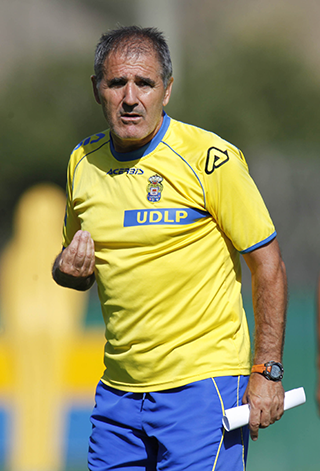 Paco Herrera, en un entrenamiento / Web oficial