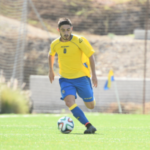 Carlos Leto es indiscutible en la banda derecha del filial / udlaspalmas.net